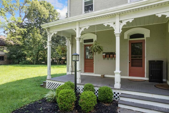 Property Photo:  5508 Arnsby Place  OH 45227 