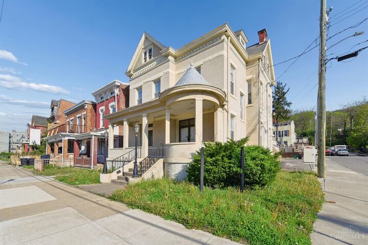 Property Photo:  1712 Queen City Avenue  OH 45214 