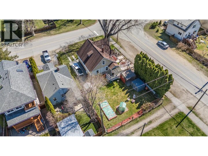 Property Photo: 701 4th Street BC V1N 2B7