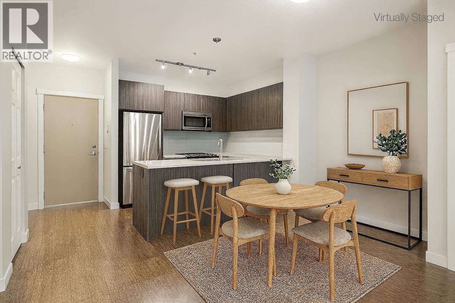 Property Photo:  607 Cottonwood Avenue 104  BC V3J 0H1 