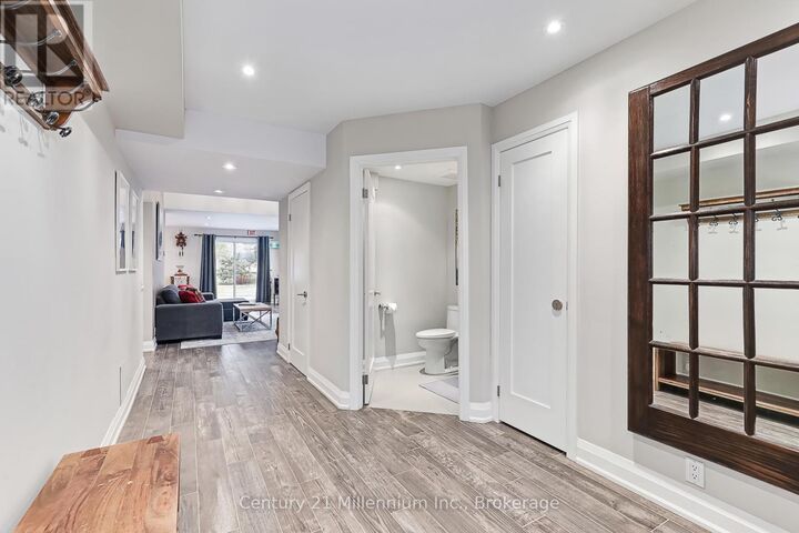 Property Photo: 110 Fairway Court 102 ON L9Y 0P8