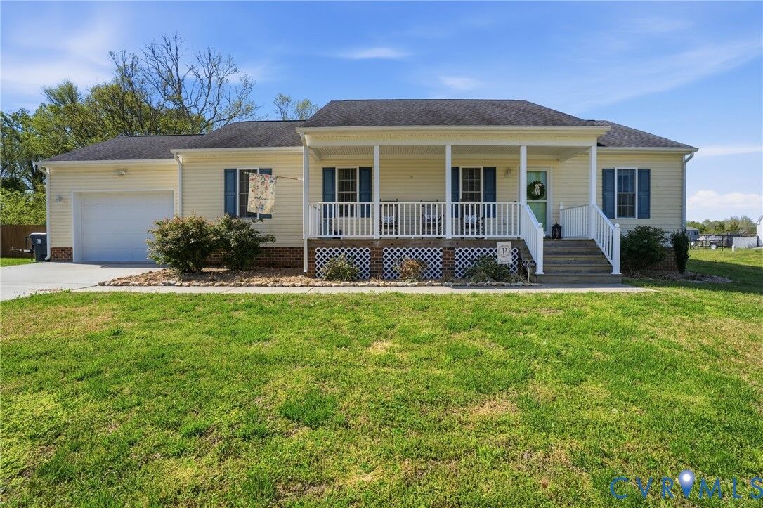 Property Photo:  112 W Liberty Farms Drive  VA 23106 
