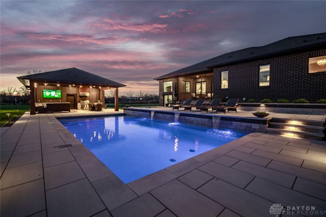 Property Photo:  4045 Heritage Crossing  OH 45036 