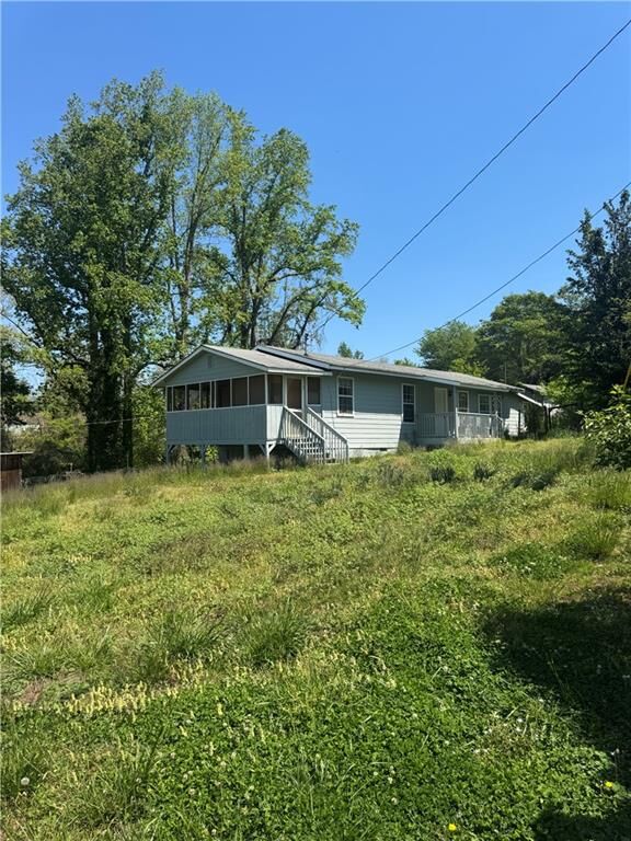 Property Photo:  165 Cherokee Avenue  GA 30107 