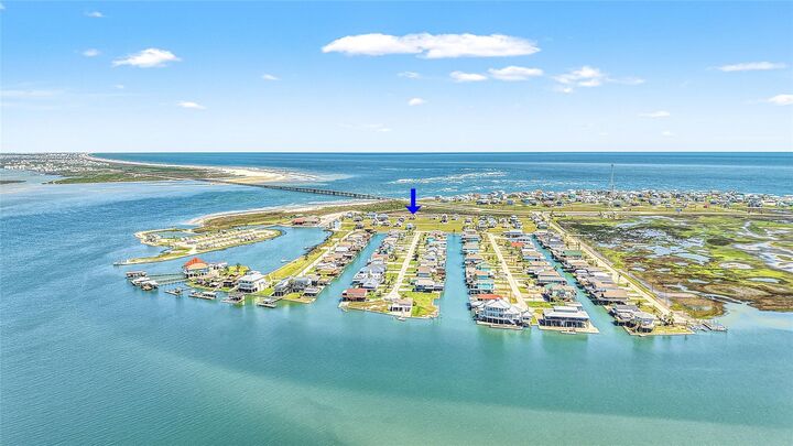 Property Photo:  147 Pieces Of Eight  TX 77541 
