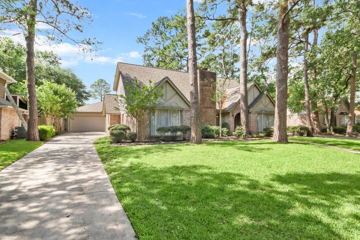 Property Photo:  7611 Brinkworth Lane  TX 77070 