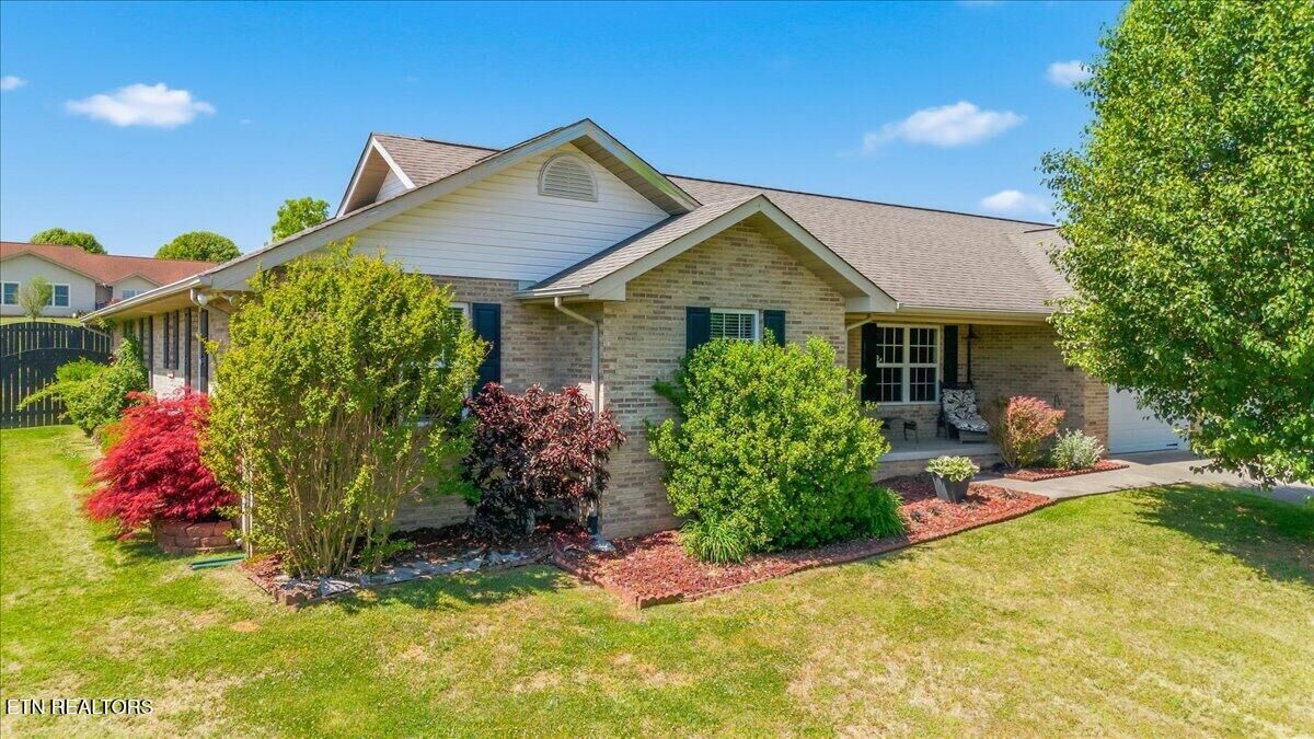 Property Photo: 1267 Stewart St TN 37876