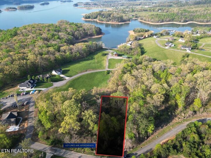 Property Photo:  140 Tumbleweed Tr  TN 37861 