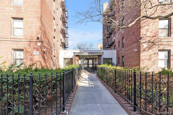 Property Photo: 141-05 Pershing Crescent 207 NY 11435