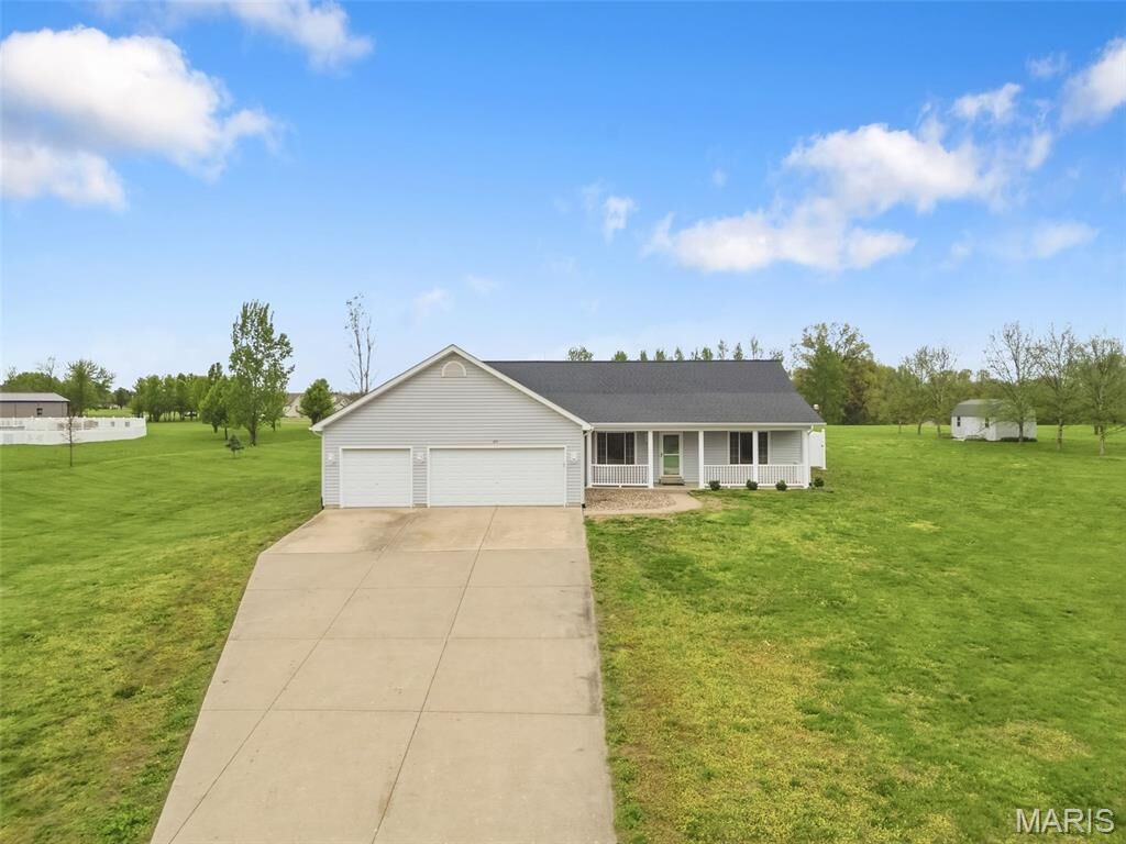 Property Photo: 211 High Ridge Valley Court MO 63347