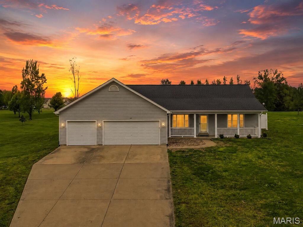 Property Photo: 211 High Ridge Valley Court MO 63347