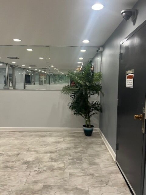 Property Photo:  300 Park Avenue 437  IL 60409 