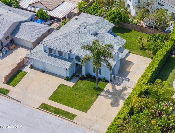 Property Photo:  7933 Teesdale Avenue  CA 91605 