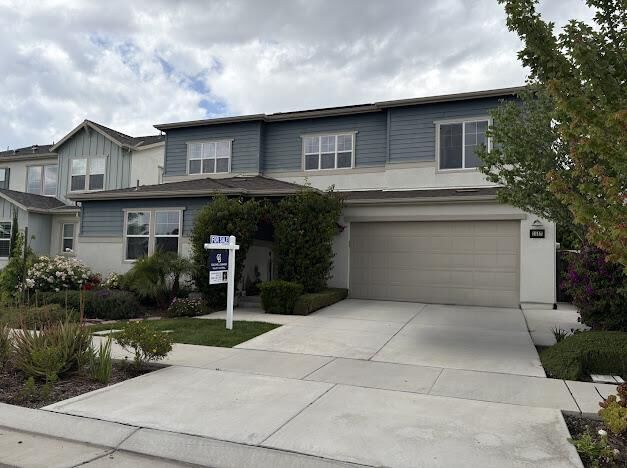 Property Photo:  1557 Huntington Way  CA 95330 
