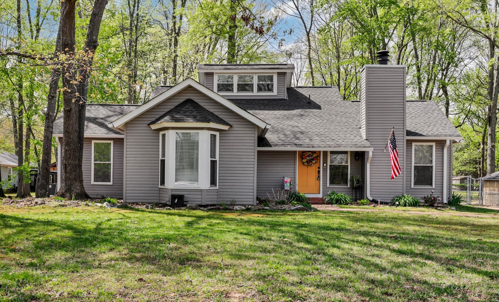 Property Photo:  550 Buckeye Ln  TN 37042 