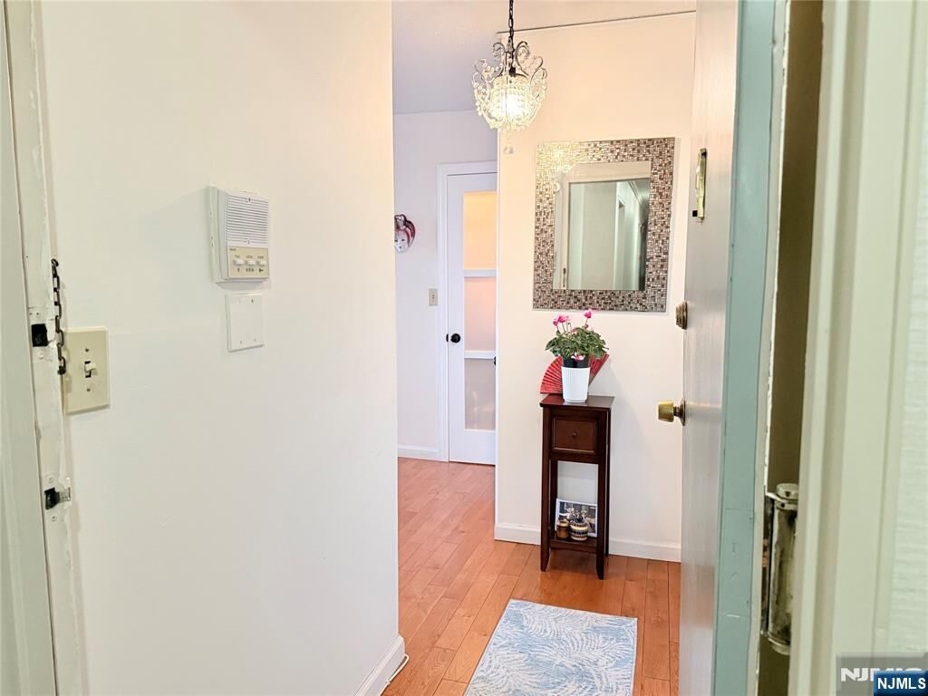 Property Photo:  307 Prospect Avenue 3D  NJ 07601 