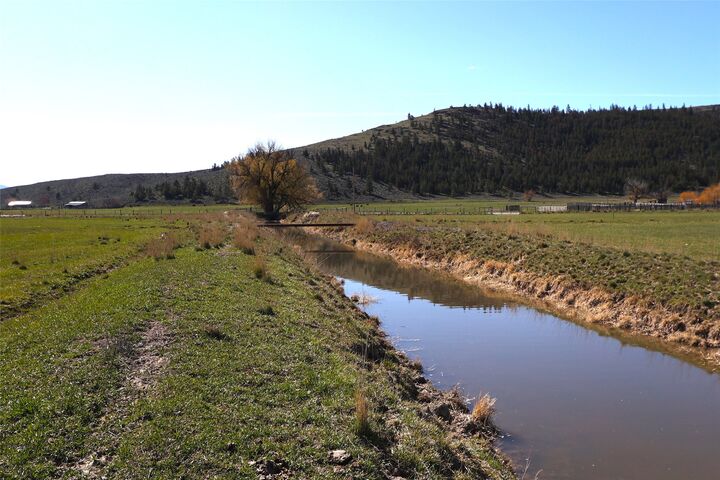 Property Photo:  190 Patton Road  MT 59848 