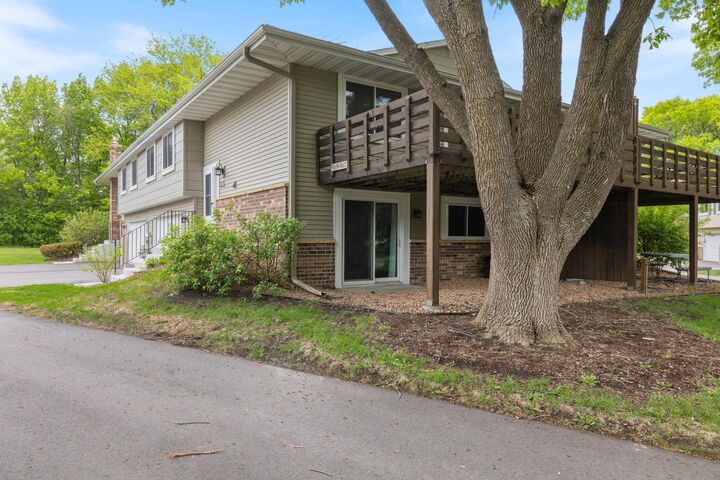 Property Photo:  9619 Ensign Circle  MN 55438 