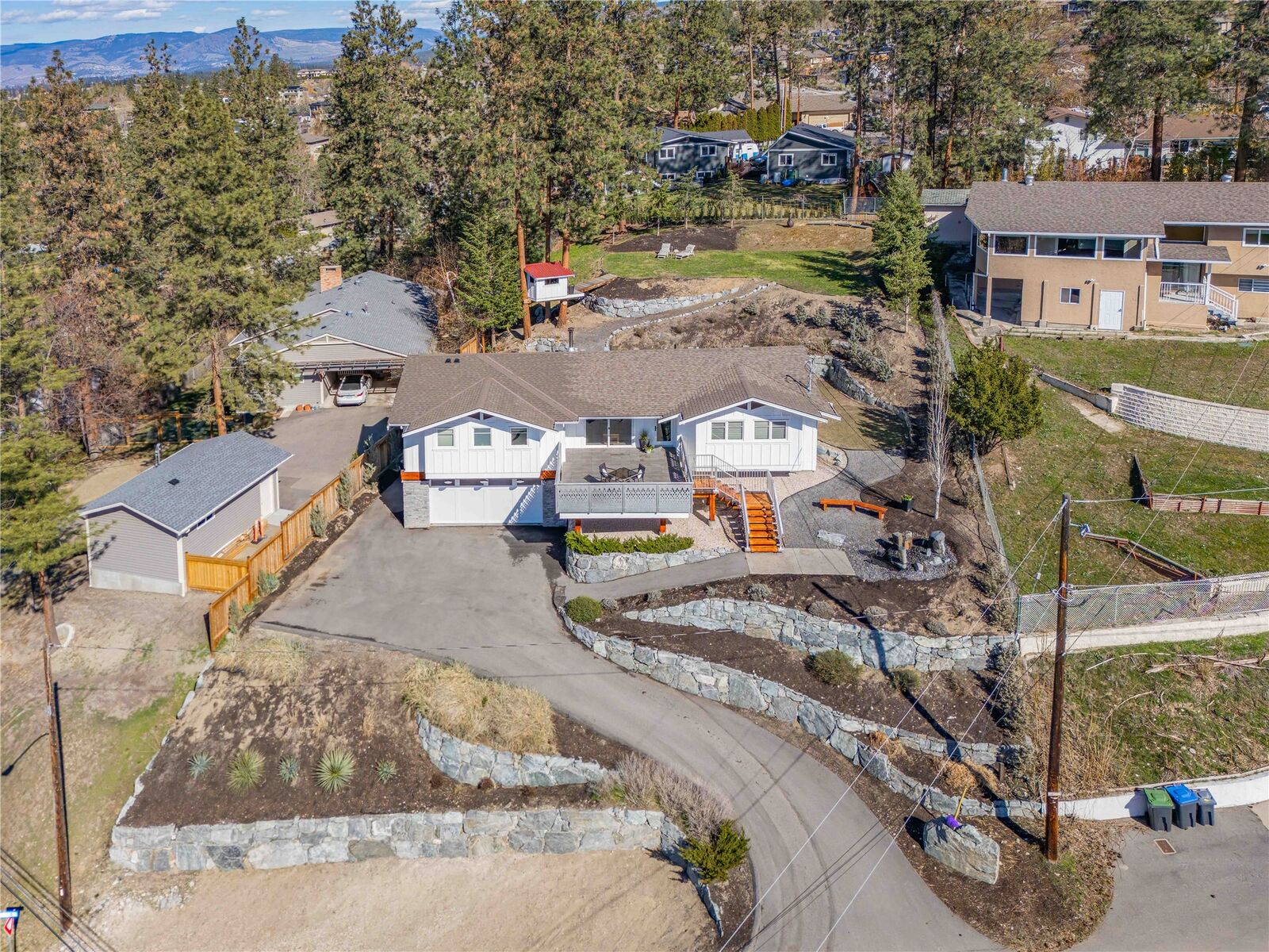 Property Photo:  488 Sheila Crescent  BC V1W 4L8 