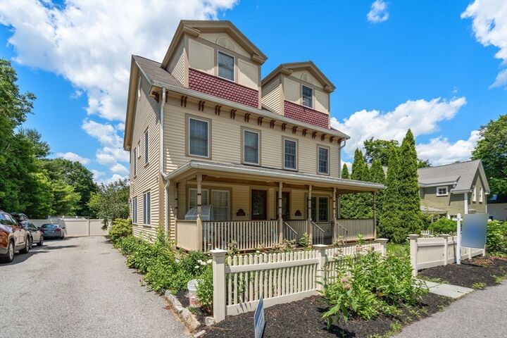 Property Photo:  1844 Main St 1  MA 01742 