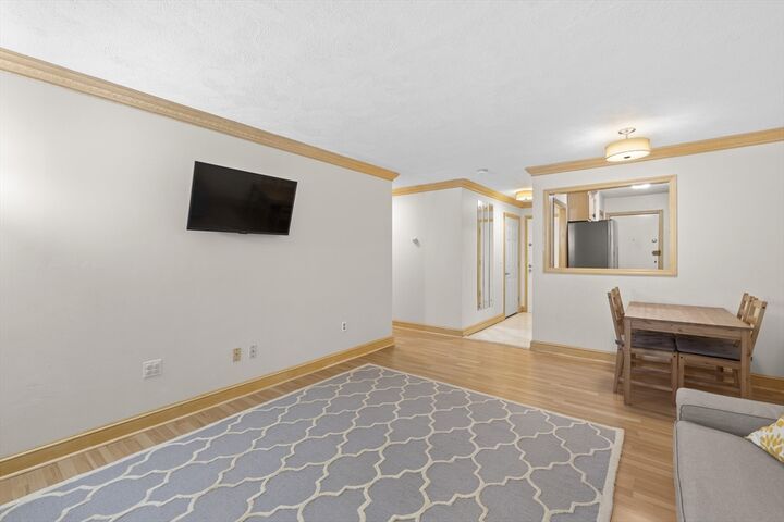 Property Photo:  266 Albion St 6  MA 01880 