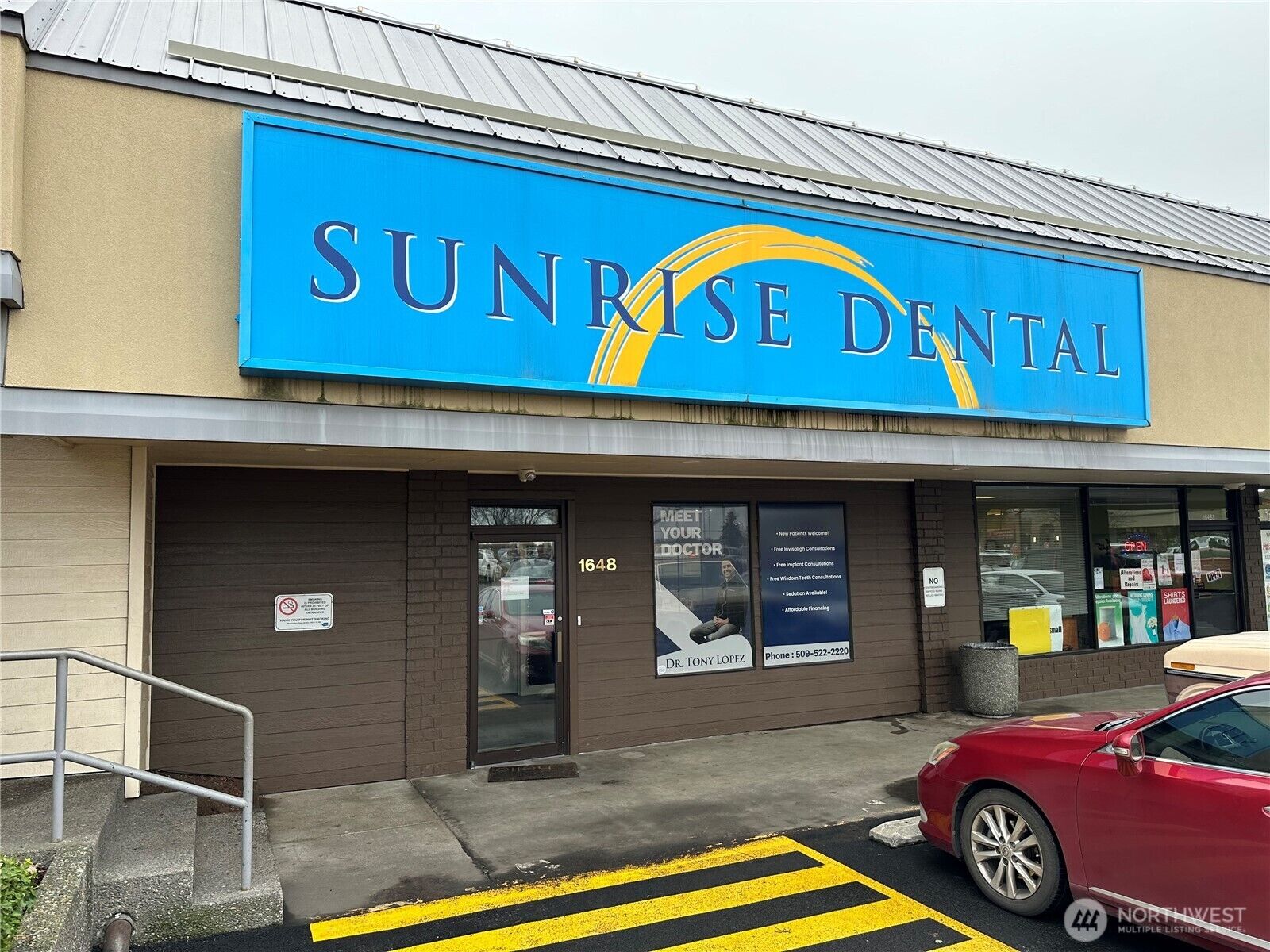 Property Photo:  1648  Plaza Way  WA 99362 