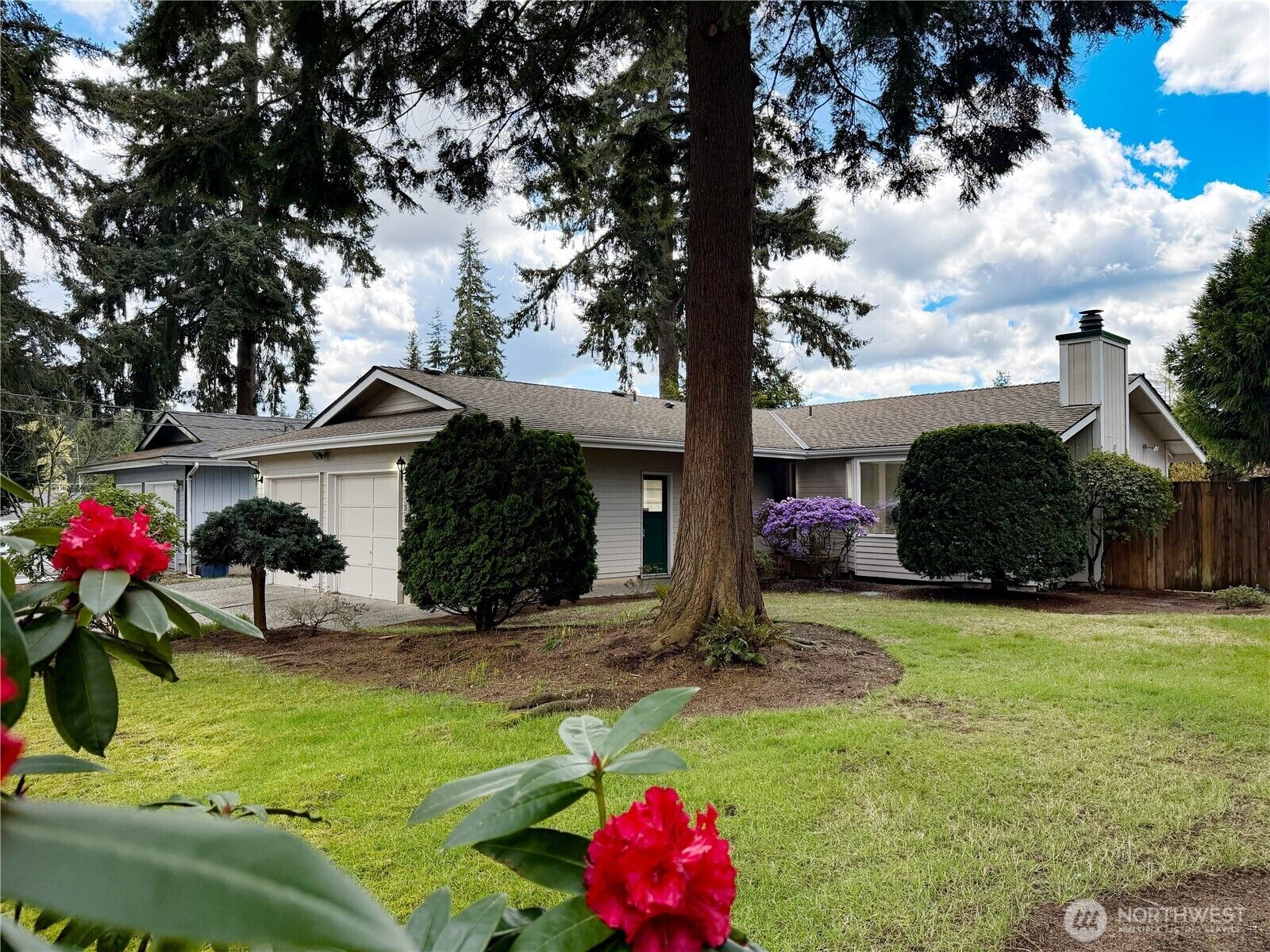Property Photo:  11428  26th Drive SE  WA 98208 