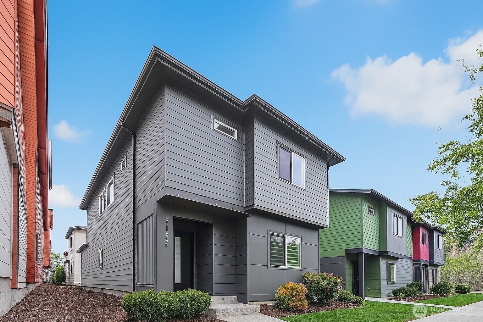 Property Photo: 12220 SE 251st Place WA 98030