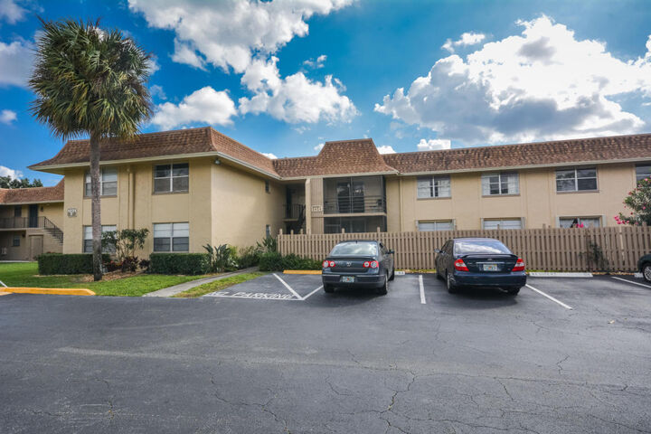 Property Photo:  1231 NW 13th Street 471F  FL 33486 