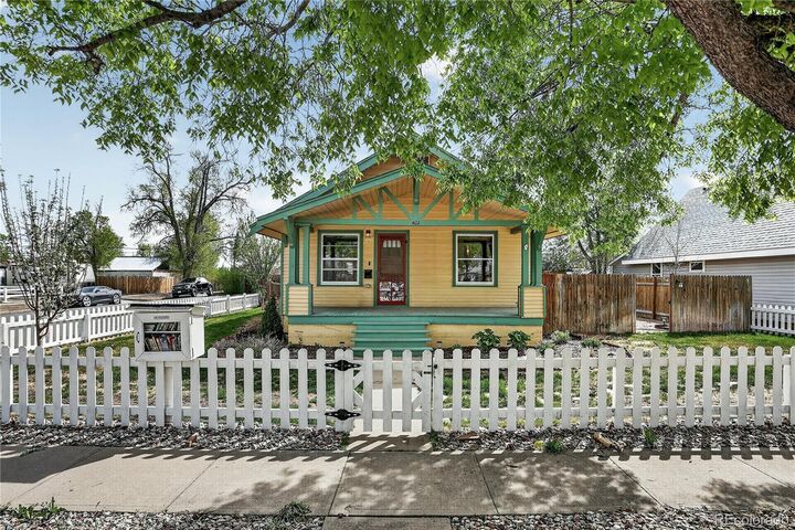 Property Photo:  402 S 2nd Avenue  CO 80601 