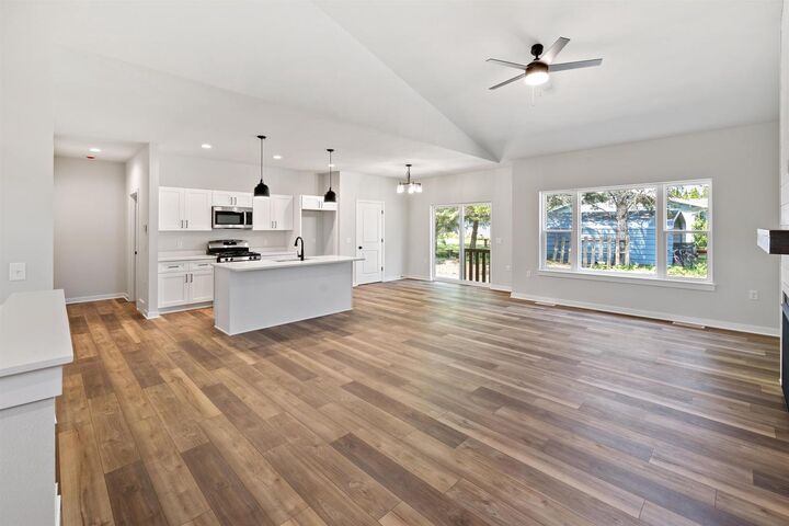 Property Photo:  442 Village Lane  WI 54971 