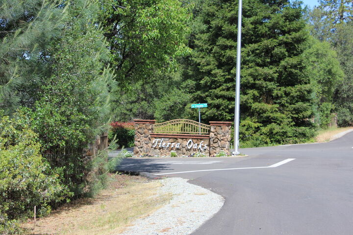 Property Photo:  19387 Palermo Court  CA 96003 