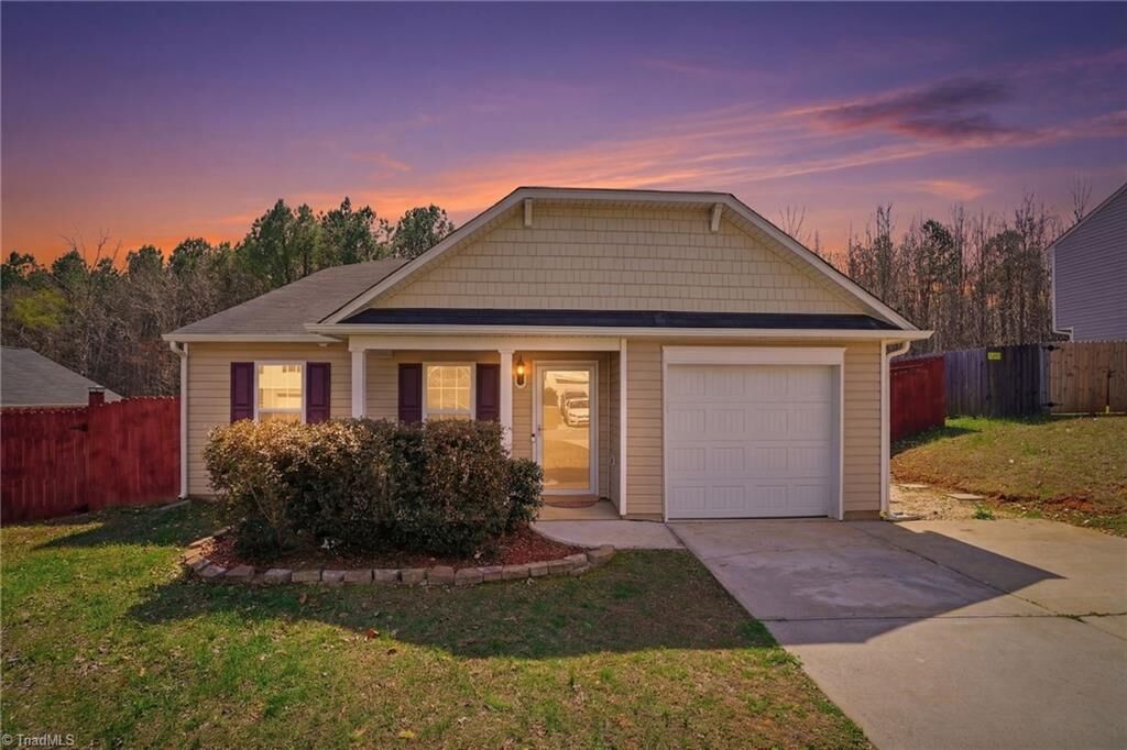 Property Photo: 149 Creekstone Court NC 27295