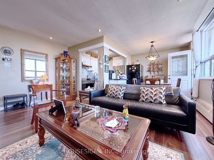 Property Photo: 15 Albright Road 1002 ON L8K 5J2