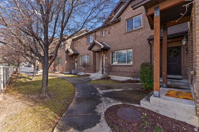 Property Photo: 6563 S Lovendahle Ct UT 84107