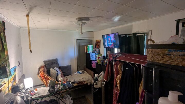 Property Photo:  2546 Merwyn Ave  PA 15204 