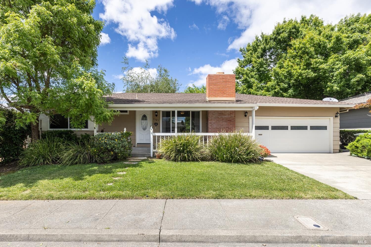 Property Photo:  7121 Oak Leaf Drive  CA 95409 