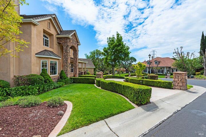 Property Photo:  5249 Deer Ridge Court  CA 94534 
