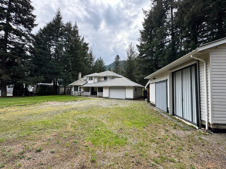 Property Photo: 50615 Slanzi Road BC V0K 1C0