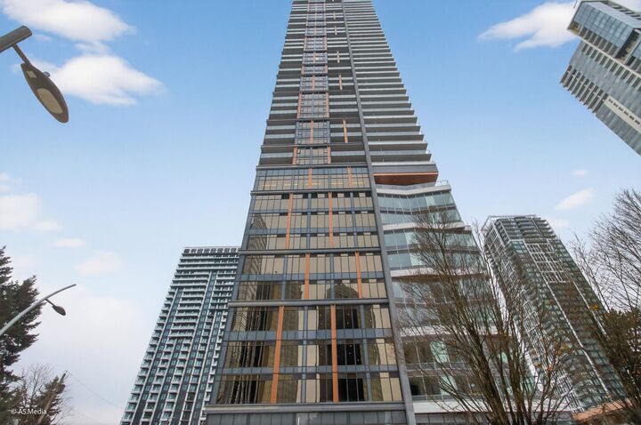 Property Photo:  6511 Sussex Avenue 2603  BC V5H 0K5 