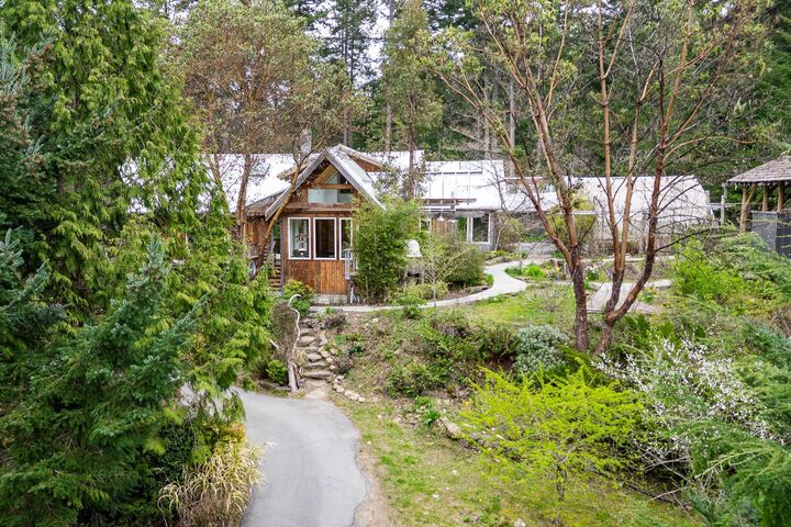 Property Photo: 375 Village Bay Road BC V0N 2J2