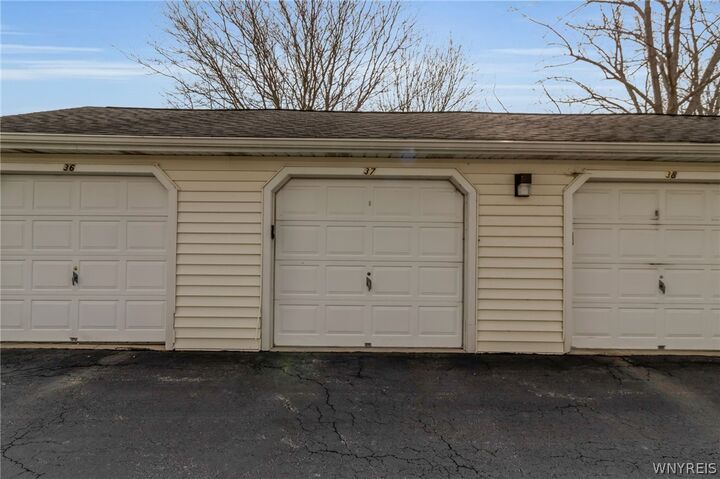 Property Photo:  4617 Chestnut Ridge Road F  NY 14228 