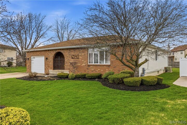 Property Photo: 6941 Rebecca Drive NY 14304