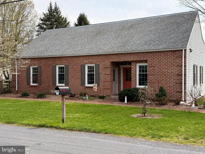 Property Photo:  195 E Yellowbreeches Road  PA 17015 