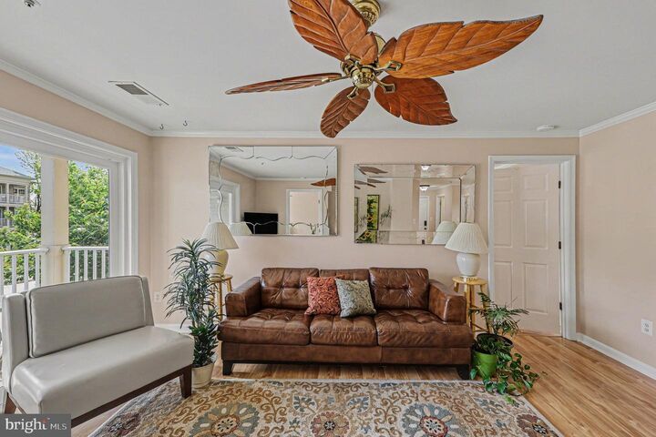 Property Photo:  1067 Gardenview Loop 201  VA 22191 