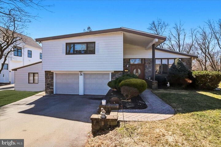 Property Photo:  14 Vassar Road  PA 19008 