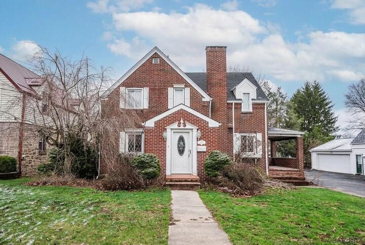 Property Photo:  1724 Menoher Boulevard  PA 15905 