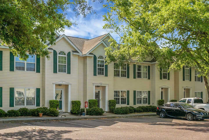 Property Photo:  1545 Ashley River Road Unit 2Q  SC 29407 