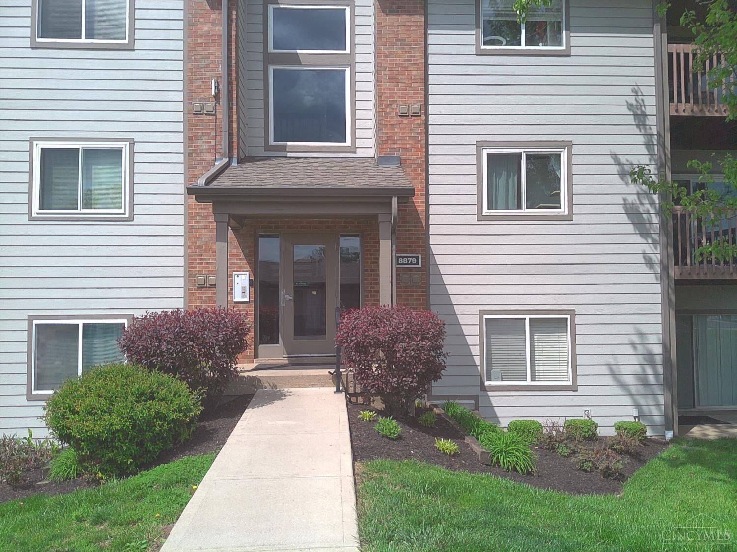 Property Photo: 8879 Eagleview Drive OH 45069