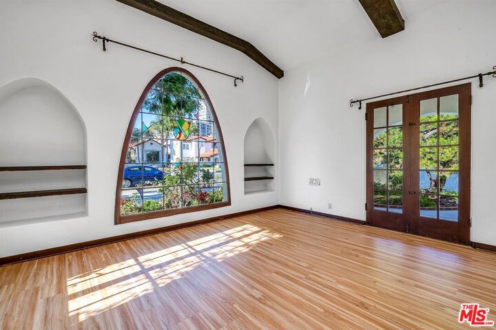 Property Photo: 10630 Wellworth Ave CA 90024